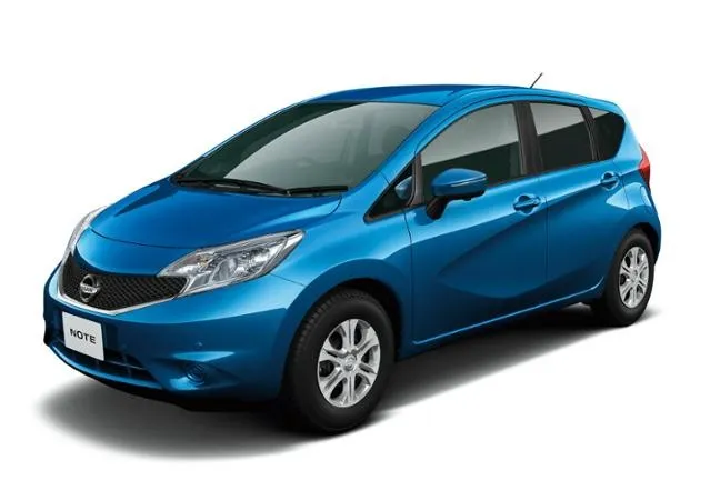 Nissan Note 5-seat petrol automatic hatchback for hire in Victoria Falls Zimbabwe